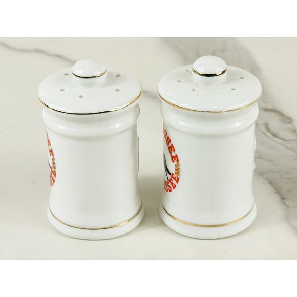 Salt & Pepper Shakers Tennessee Souvenir 80's Porcelain 2 3/4" Gold Trim Vintage - Picture 5 of 12